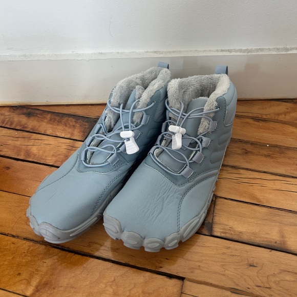 Women's Blue Barefoot Winter Boots - Picture 1 of 2
